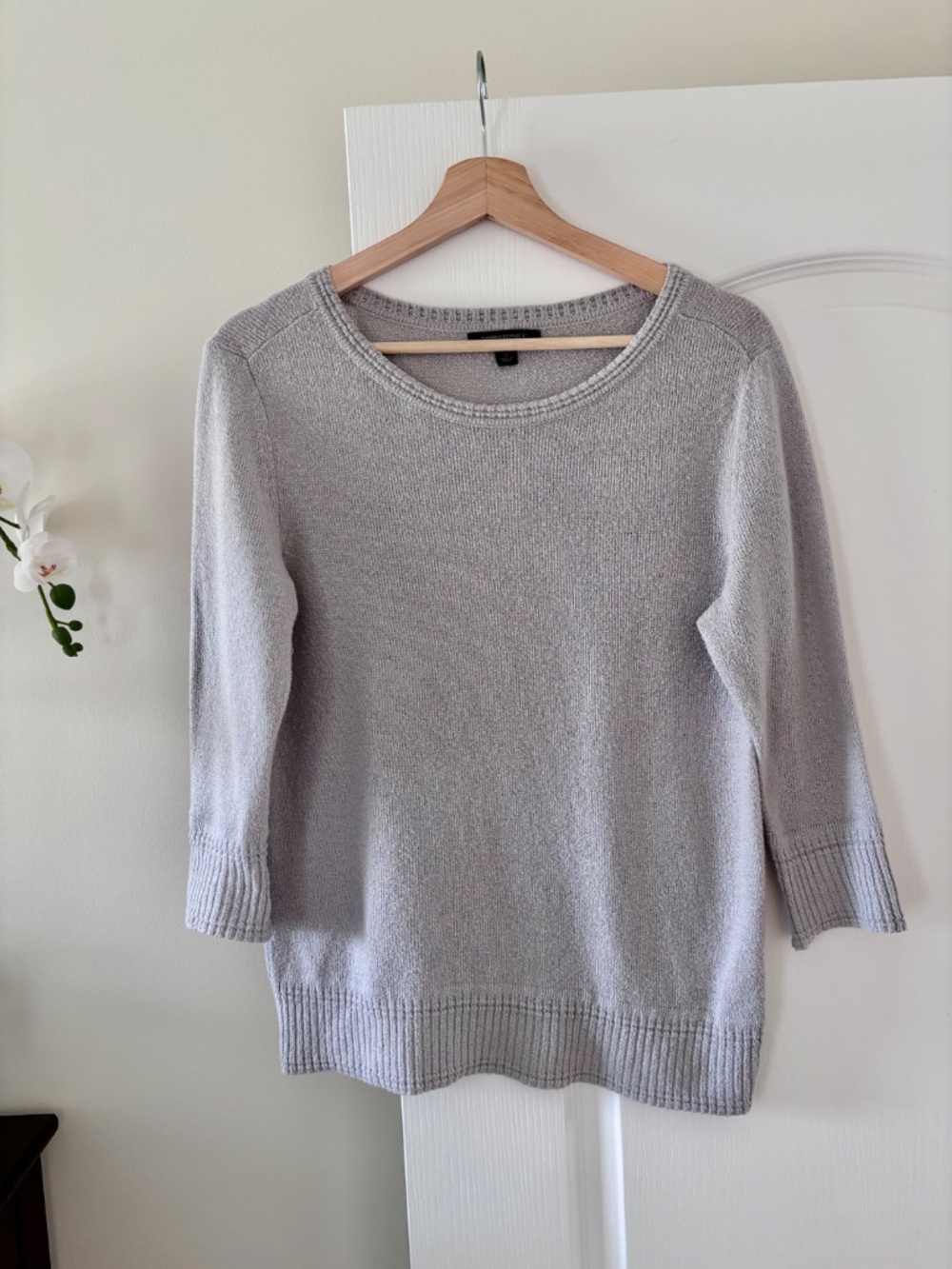 Banana Republic Metallic Silver Grey Sweater Women’s Size Medium